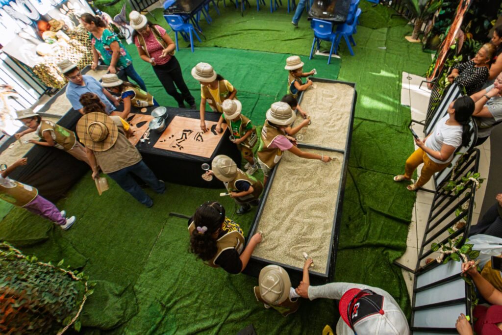 Mundo Saurio llega a Plaza Mundo Usulután: el Museo Tin Marín acerca el aprendizaje lúdico a Oriente. 5 IMG 20260121 144856 00 037 PureShot