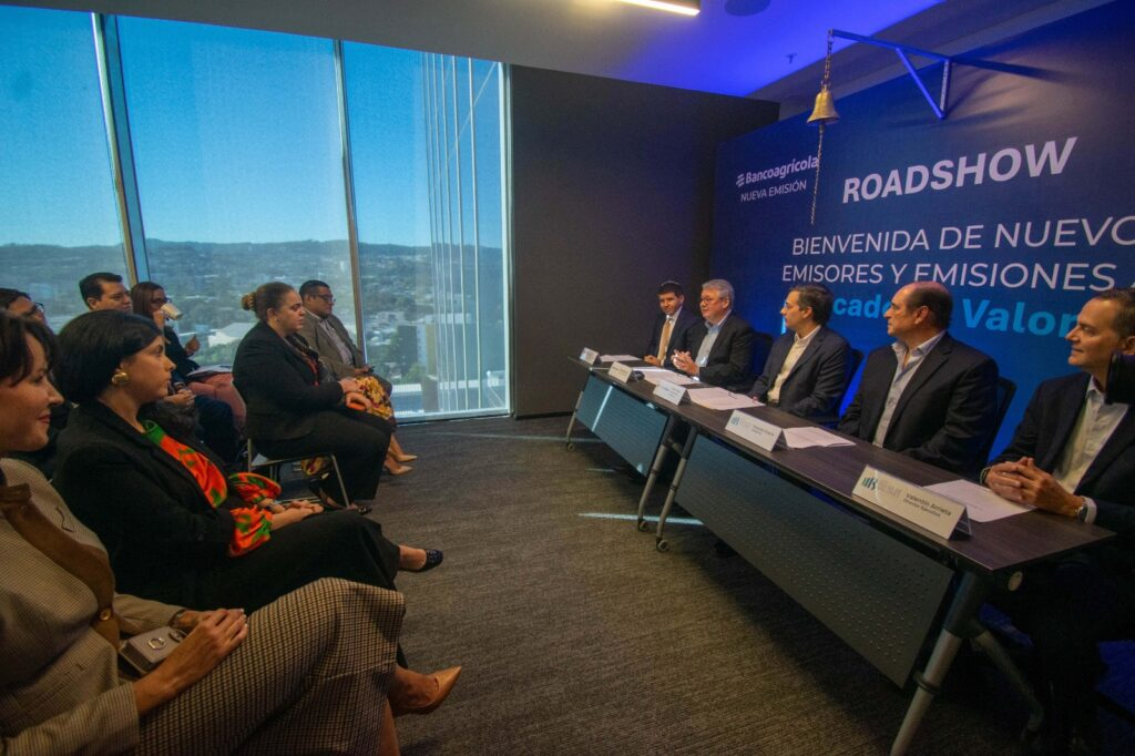 Bancoagrícola marca hito con el primer Bono Azul en El Salvador. 2 image 426